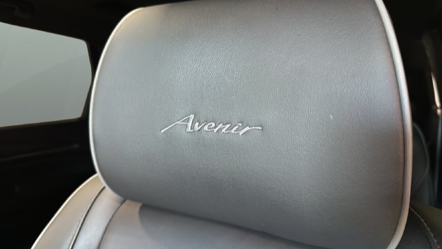 Used 2022 Buick Enclave Avenir w/ Avenir Technology Package AWD/4WD image 25