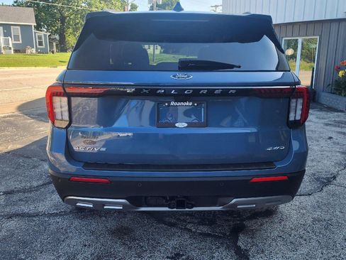 Used 2026 Ford Explorer Active w/ Active Comfort Package AWD/4WD image 6