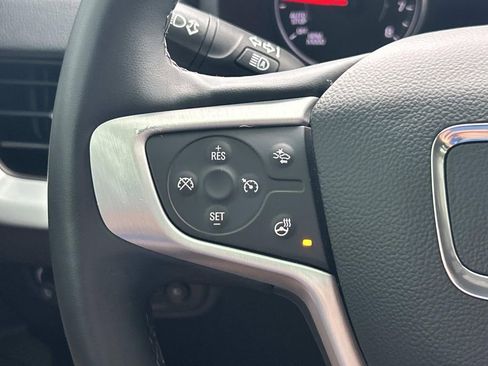 Used 2024 GMC Terrain SLT AWD/4WD image 34