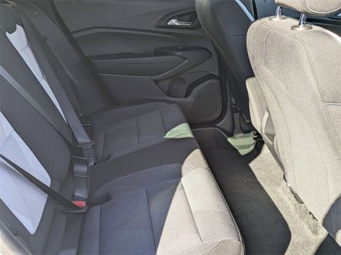 Used 2025 Chevrolet Trax LS image 28