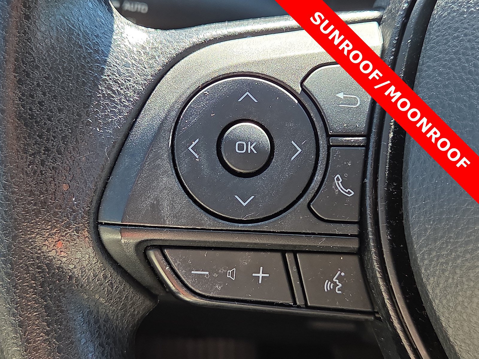 Used 2022 Toyota RAV4 XLE w/ Convenience Package AWD/4WD image 21