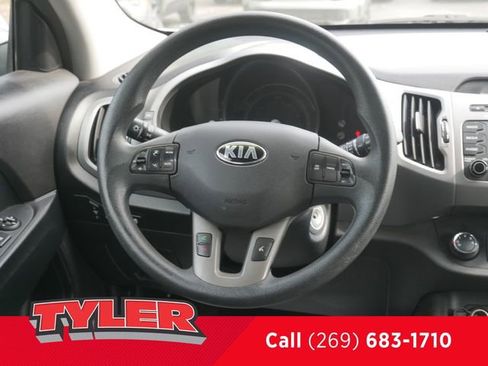 Used 2016 Kia Sportage LX AWD/4WD image 37