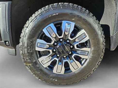 New 2026 GMC Sierra 2500 Denali w/ Technology Package AWD/4WD image 10