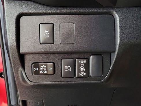 Used 2022 Toyota Tacoma TRD Sport w/ Technology Package AWD/4WD image 23