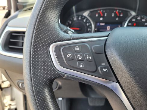Used 2022 Chevrolet Equinox LT FWD image 22
