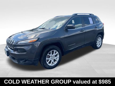 Used 2017 Jeep Cherokee Latitude w/ Safety/Convenience Group AWD/4WD image 4