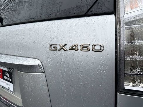 Used 2019 Lexus GX 460 Premium w/ Premium Package image 18