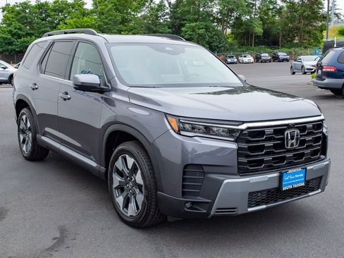New 2026 Honda Pilot Elite image 4