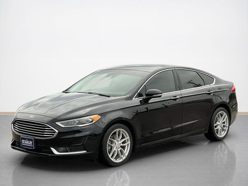 Used 2019 Ford Fusion SEL image 3