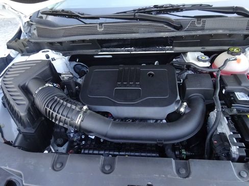 Certified 2024 Chevrolet Blazer LT w/ Convenience Package FWD image 11
