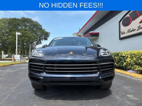 Used 2022 Porsche Cayenne Platinum Edition AWD/4WD image 3