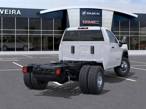 New 2026 GMC Sierra 3500 Pro w/ Convenience Package RWD image 4