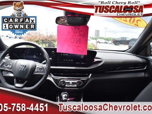 Certified 2025 Buick Envista Sport Touring w/ Convenience I Package FWD image 3