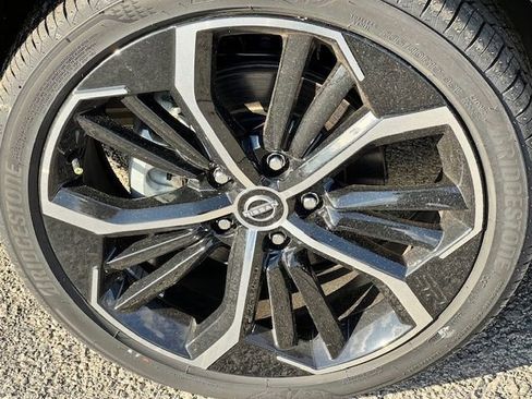 New 2025 Nissan Altima 2.5 SR image 9