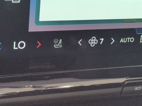 New 2025 Lincoln Navigator L Reserve w/ Jet Appearance Package image 22