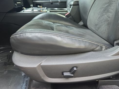 Used 2009 Dodge Challenger SRT8 w/ SRT Option Group II RWD image 28