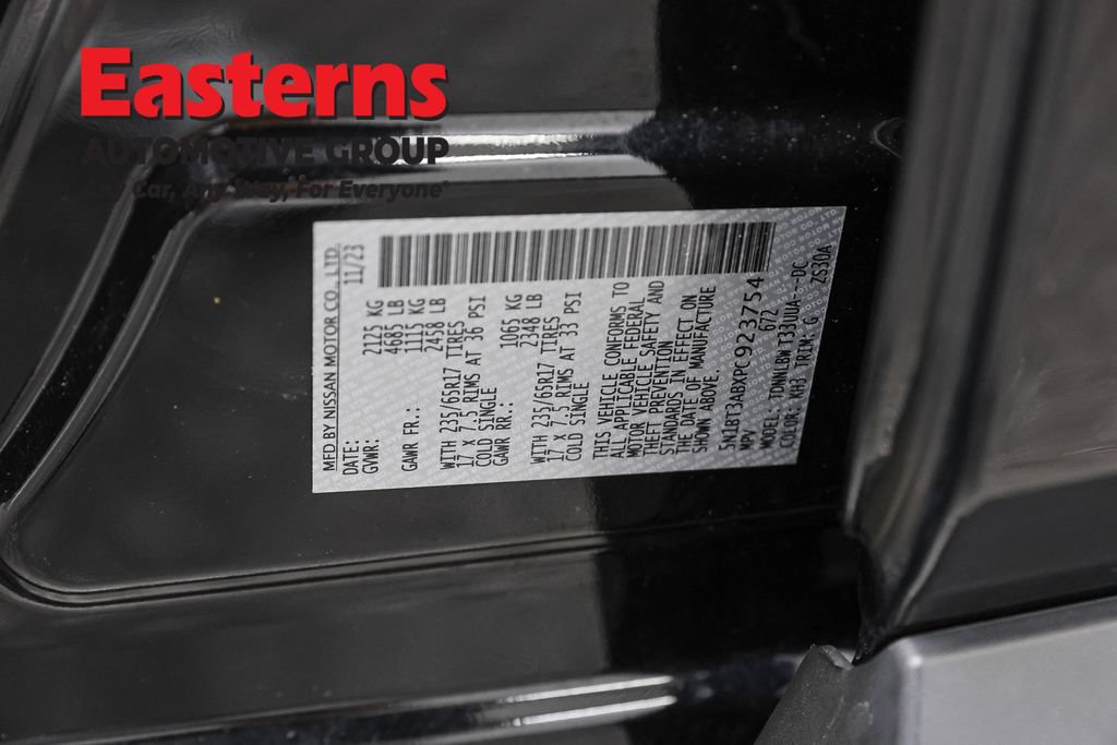 Used 2023 Nissan Rogue S AWD/4WD image 37
