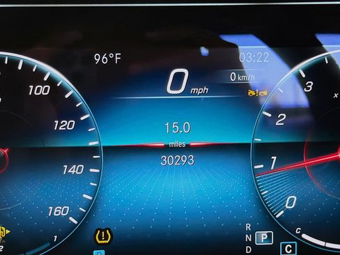 Used 2023 Mercedes-Benz E 350 Sedan image 8
