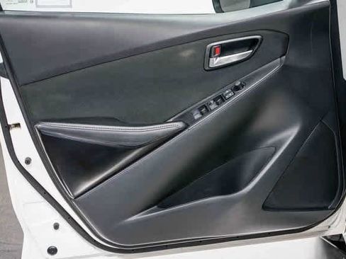 Certified 2018 Toyota Yaris iA image 20