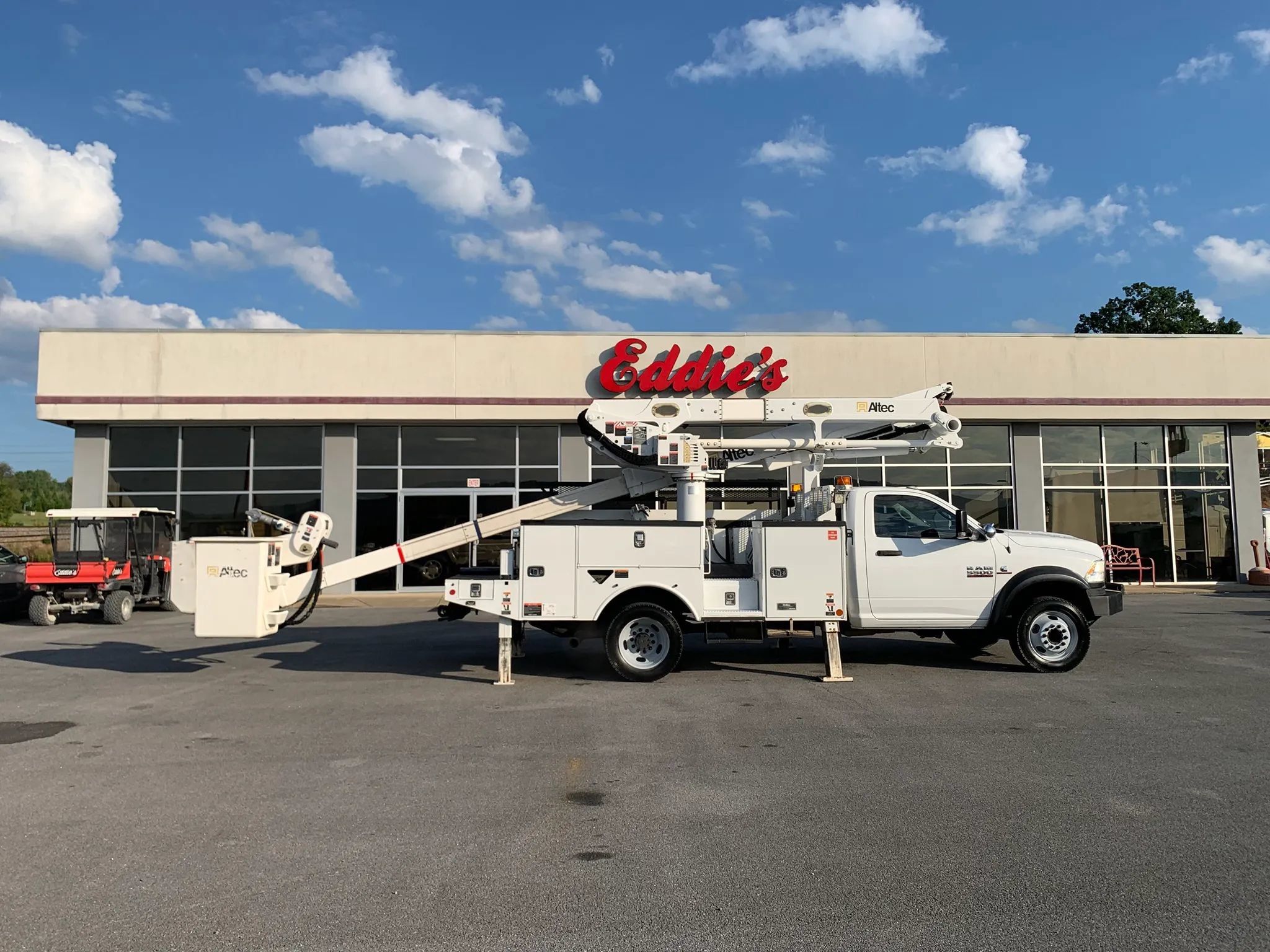 Used 2018 RAM 5500 Tradesman w/ Power & Remote Entry Group AWD/4WD image 58