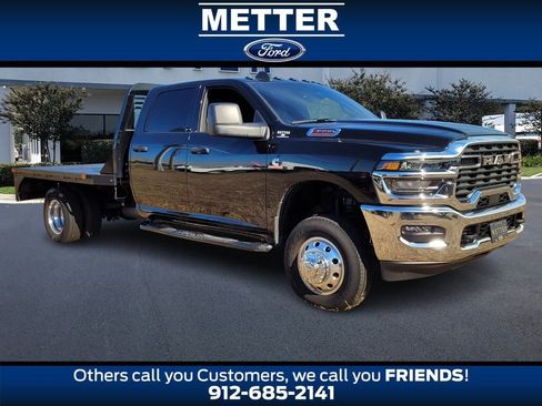 Used 2025 RAM 3500 Tradesman w/ Chrome Appearance Group AWD/4WD image 1