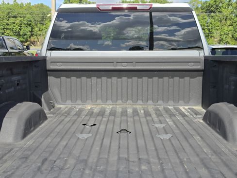 Used 2024 Chevrolet Silverado 2500 Custom w/ Custom Convenience Package AWD/4WD image 15