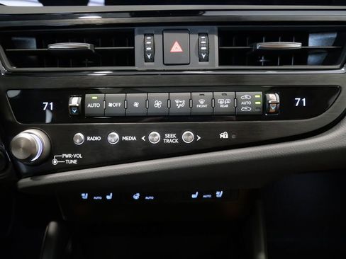Used 2025 Lexus ES 350 w/ Premium Package FWD image 25