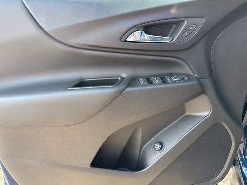 Used 2022 Chevrolet Equinox LT image 9