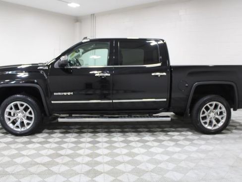 Used 2018 GMC Sierra 1500 SLT AWD/4WD image 9