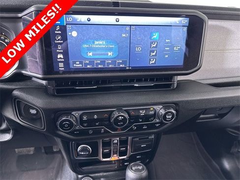 Used 2024 Jeep Wrangler Sport S image 13