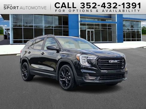Used 2023 GMC Terrain SLE w/ Driver Convenience Package image 1