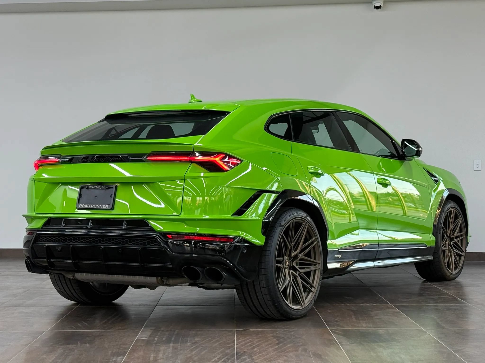 Used 2023 Lamborghini Urus S AWD/4WD image 12