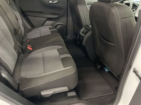 Used 2025 Chevrolet Blazer LT image 31