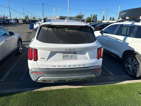 Certified 2022 Kia Sorento SX Prestige AWD/4WD image 7