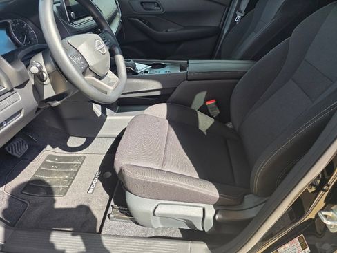 New 2026 Nissan Rogue S image 12