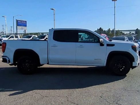 Used 2022 GMC Sierra 1500 Elevation image 9