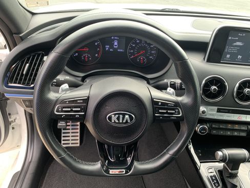 Used 2021 Kia Stinger GT-Line RWD image 18