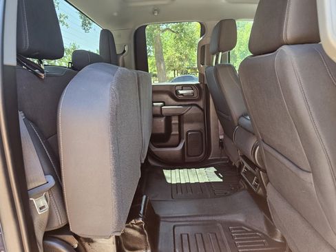Used 2020 Chevrolet Silverado 2500 LT AWD/4WD image 33
