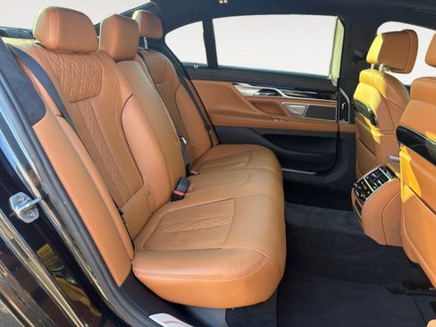 Used 2016 BMW 750i xDrive image 6