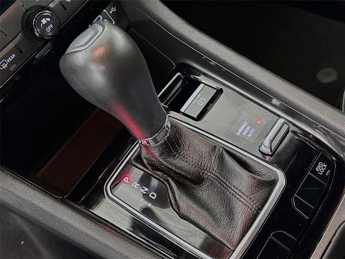 Used 2024 Jeep Compass Latitude image 15