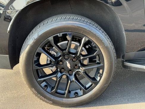 Used 2025 Chevrolet Suburban LS w/ Max Trailering Package image 7