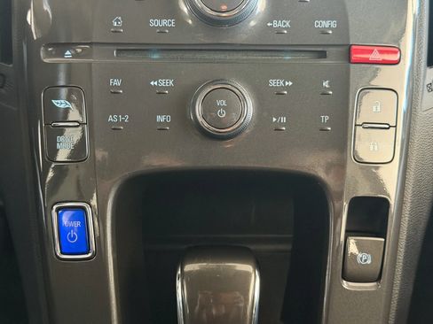 Used 2015 Chevrolet Volt FWD image 27