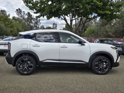 New 2026 Nissan Kicks SR