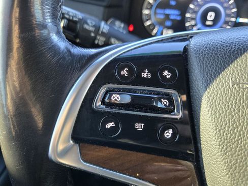 Used 2019 Cadillac Escalade Luxury image 32