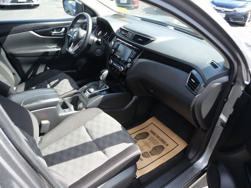 Used 2021 Nissan Rogue Sport SV image 28