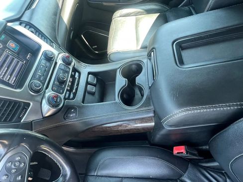 Used 2019 Chevrolet Suburban LT AWD/4WD image 16
