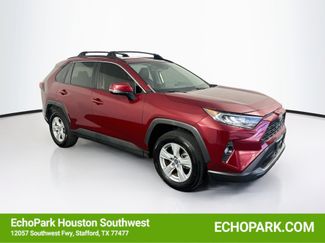 Used 2019 Toyota RAV4 XLE w/ Convenience Package FWD video 1