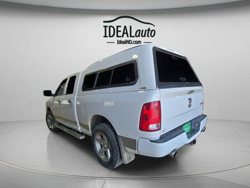 Used 2016 RAM 1500 Express AWD/4WD image 3