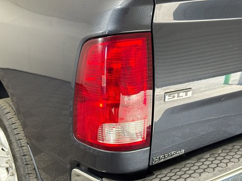 Used 2018 RAM 1500 Classic SLT RWD image 35