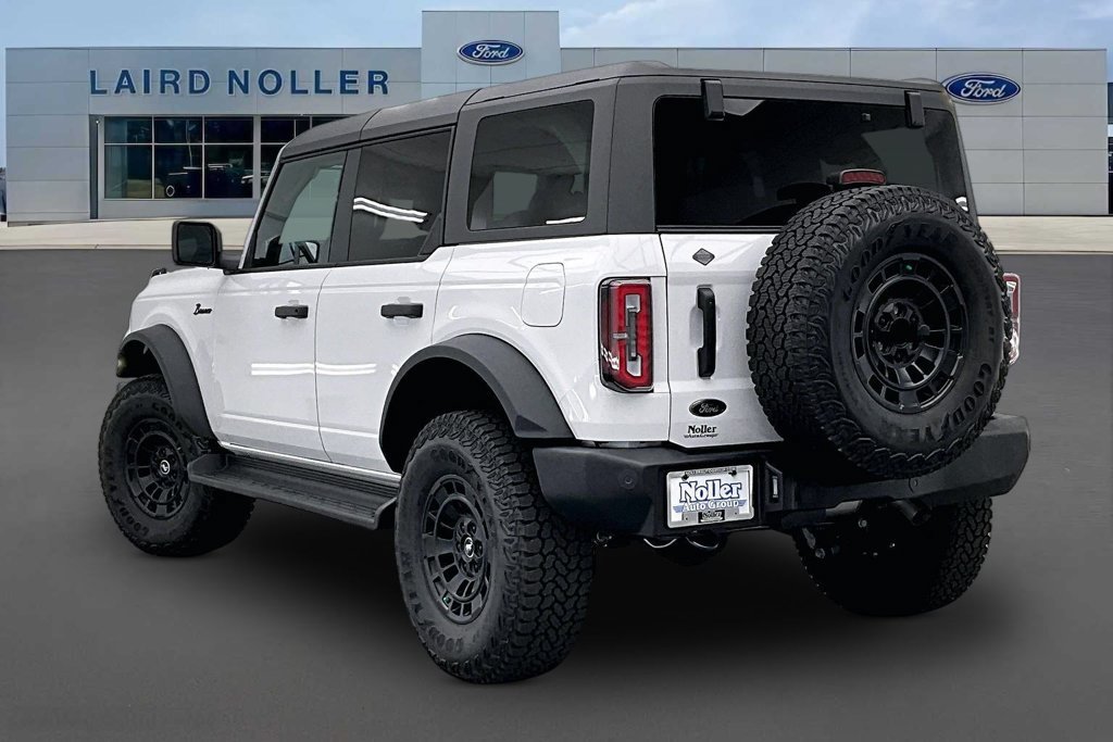 New 2026 Ford Bronco Outer Banks AWD/4WD image 3